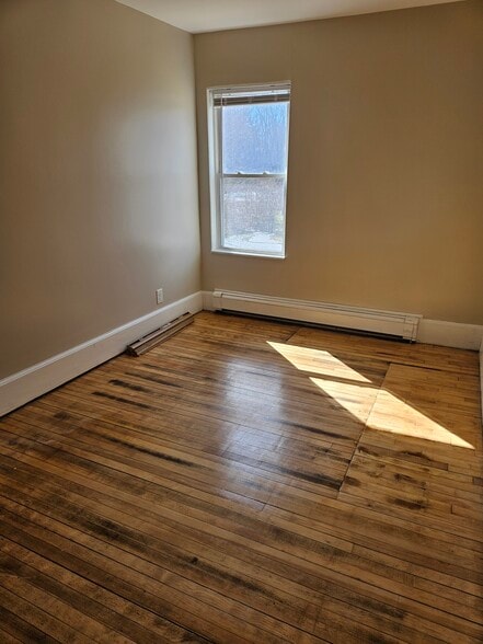 Building Photo - 24 Ninth St