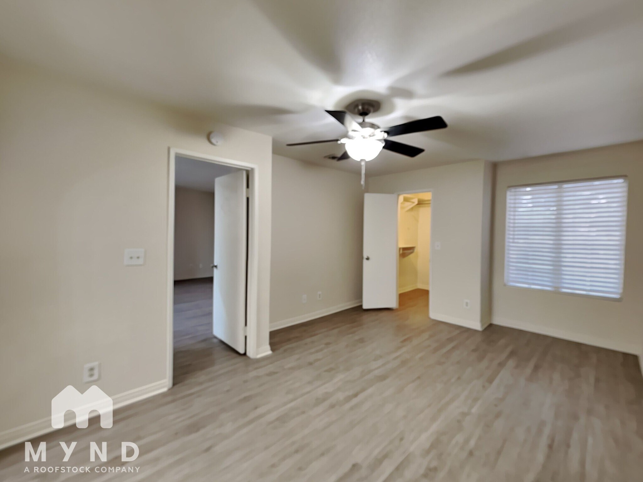 Building Photo - 2200 S Fort Apache Rd