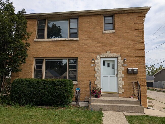 Primary Photo - 5618n27M
