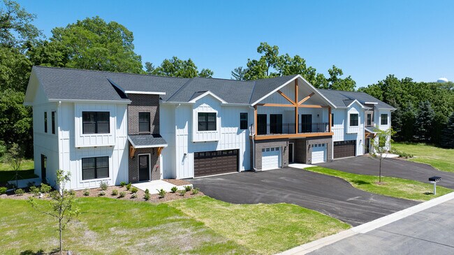 Primary Photo - 1920 Edwards St