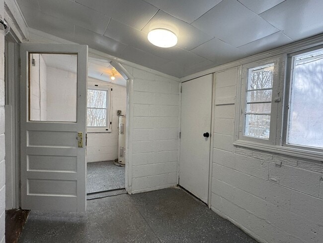 Building Photo - 16207 Lucia Dr