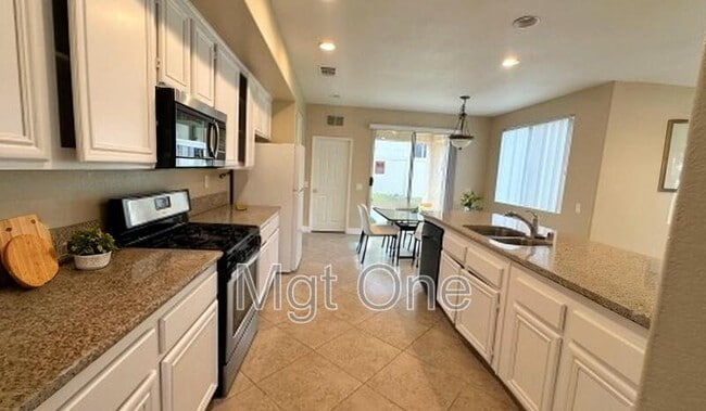 Building Photo - 1980 Olympia Fields Dr