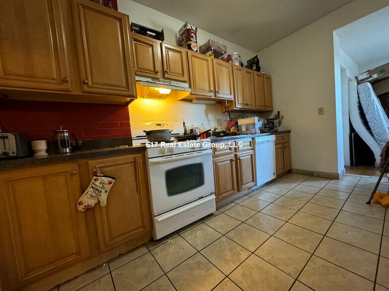 Building Photo - 41 Egremont Rd