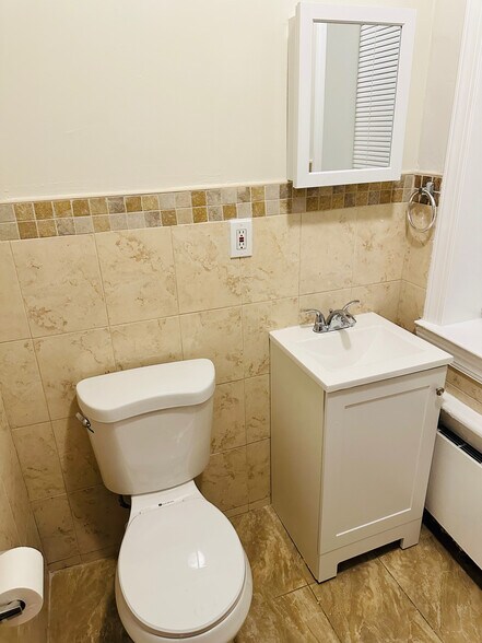 Building Photo - 1700 Kennedy Blvd