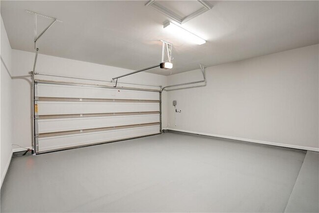 Building Photo - 1724 Artesian Spgs Xing