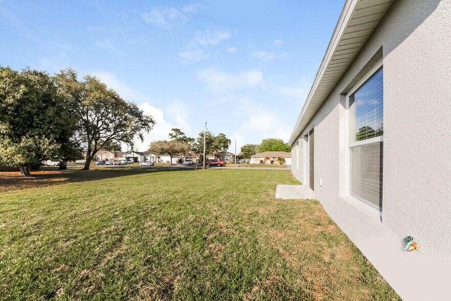 Building Photo - 828 Valnera Ct