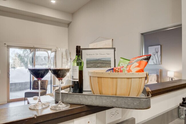 Building Photo - 2210 Remington Way