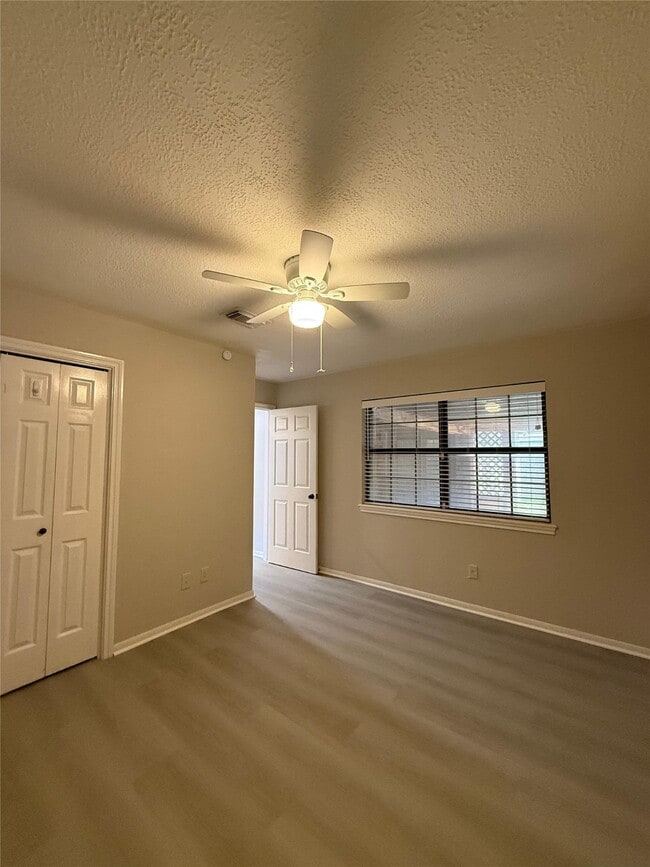Building Photo - 1042 Cascade Creek Dr