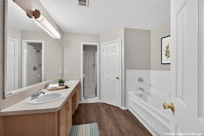 Building Photo - 3205 Carverly Ave