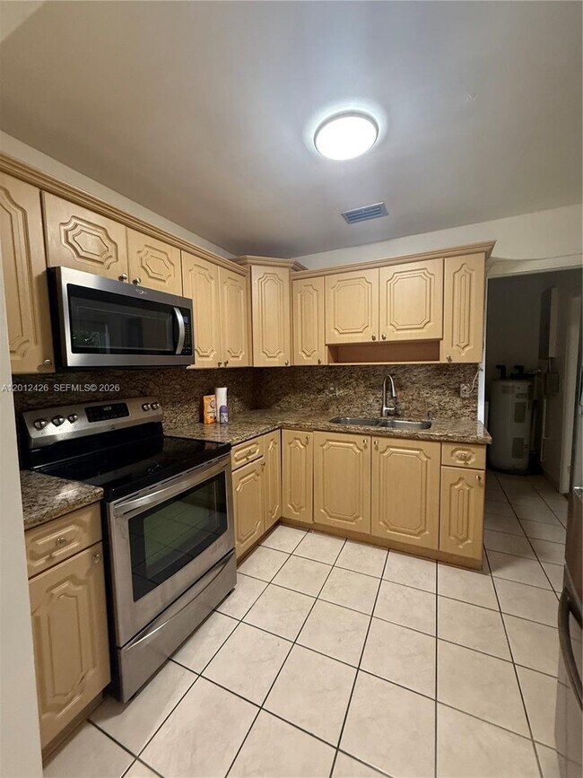 Building Photo - 30724 SW 154th Ct