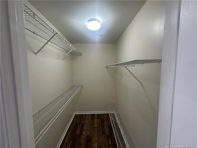 Building Photo - 5724 Crepe Myrtle Dr