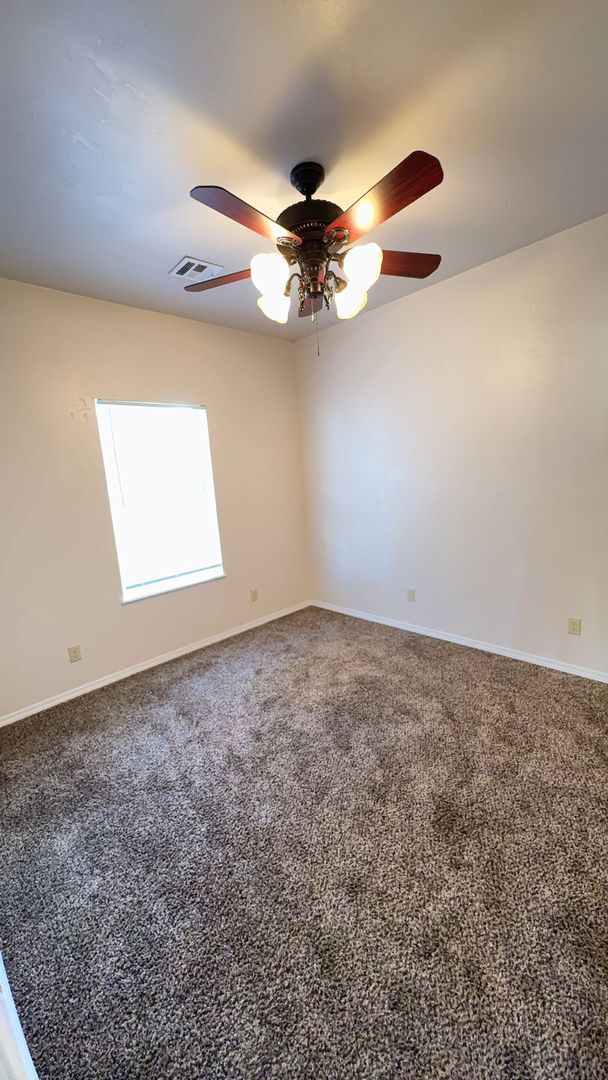 Building Photo - 528 S Pierce St