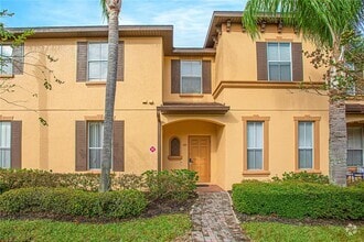 Building Photo - 121 Palermo St