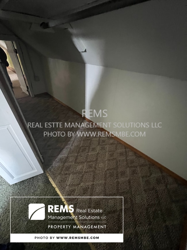 Building Photo - 120 13th St