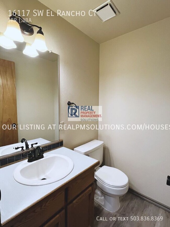 Building Photo - 16117 SW El Rancho Ct