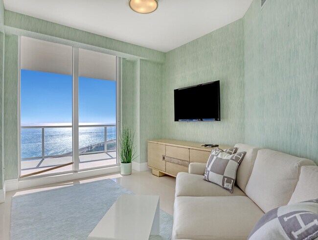 Building Photo - 2700 N Ocean Dr