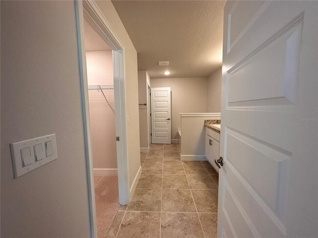 Building Photo - 1130 Berry Ln