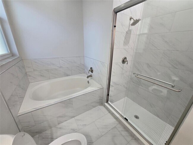 Building Photo - 4211 2nd Ave E