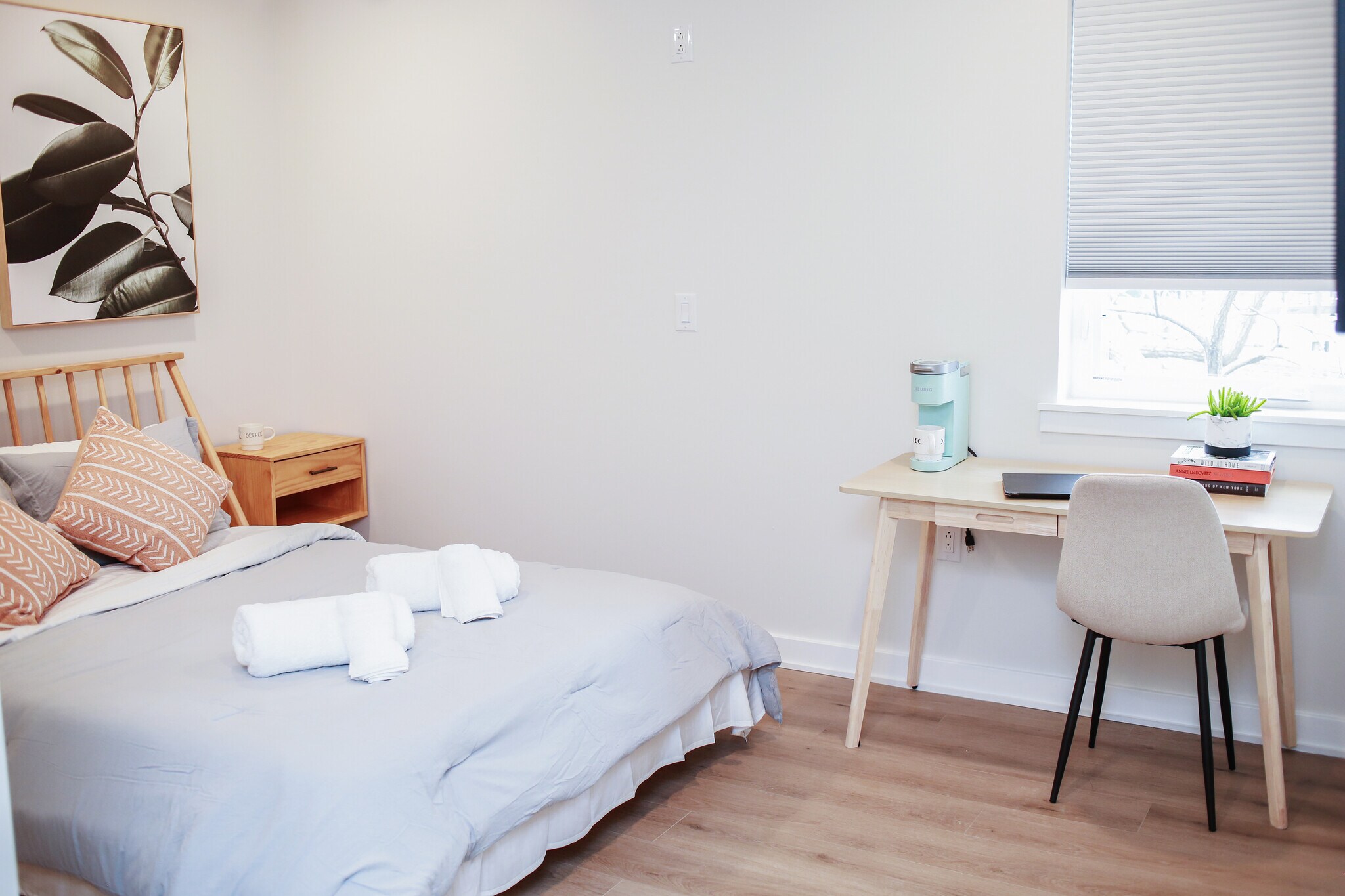 Bedroom 303 - 3814 Hamilton St