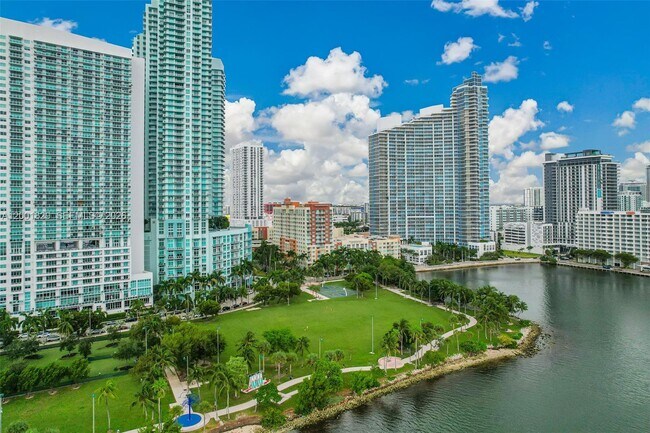 Building Photo - 2001 S Biscayne Blvd