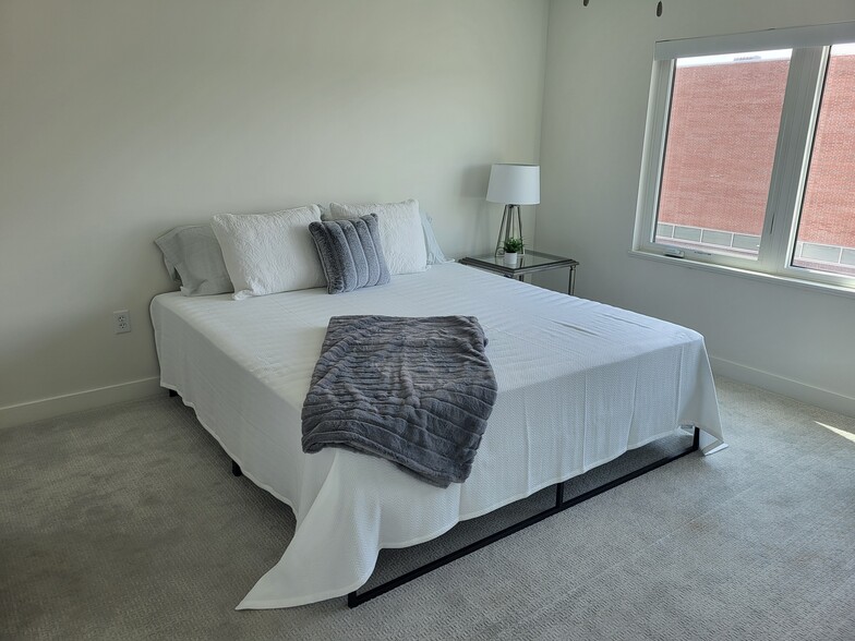 3rd floor master bedroom - 822 7th St
