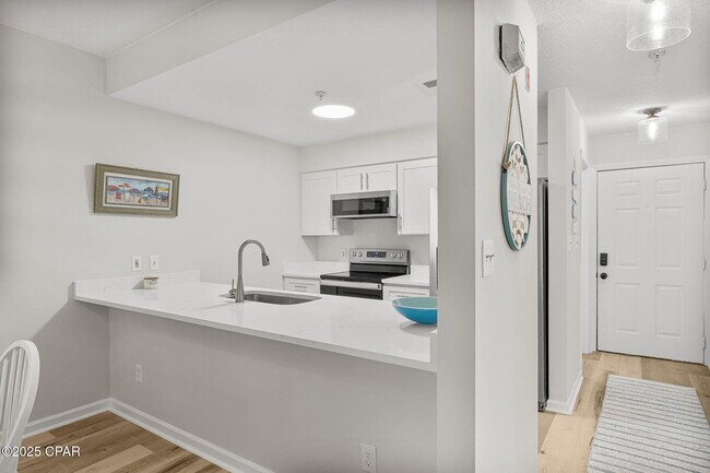 Building Photo - 200 Sandestin Ln