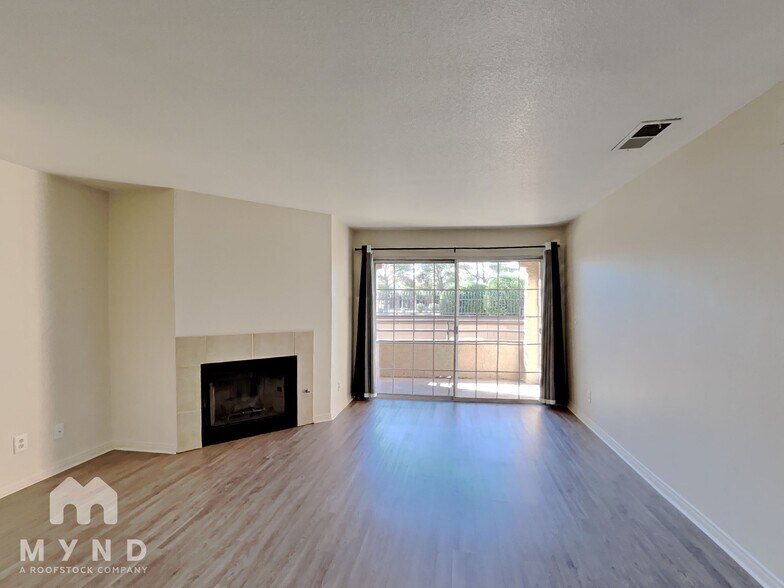 Building Photo - 2200 S Fort Apache Rd