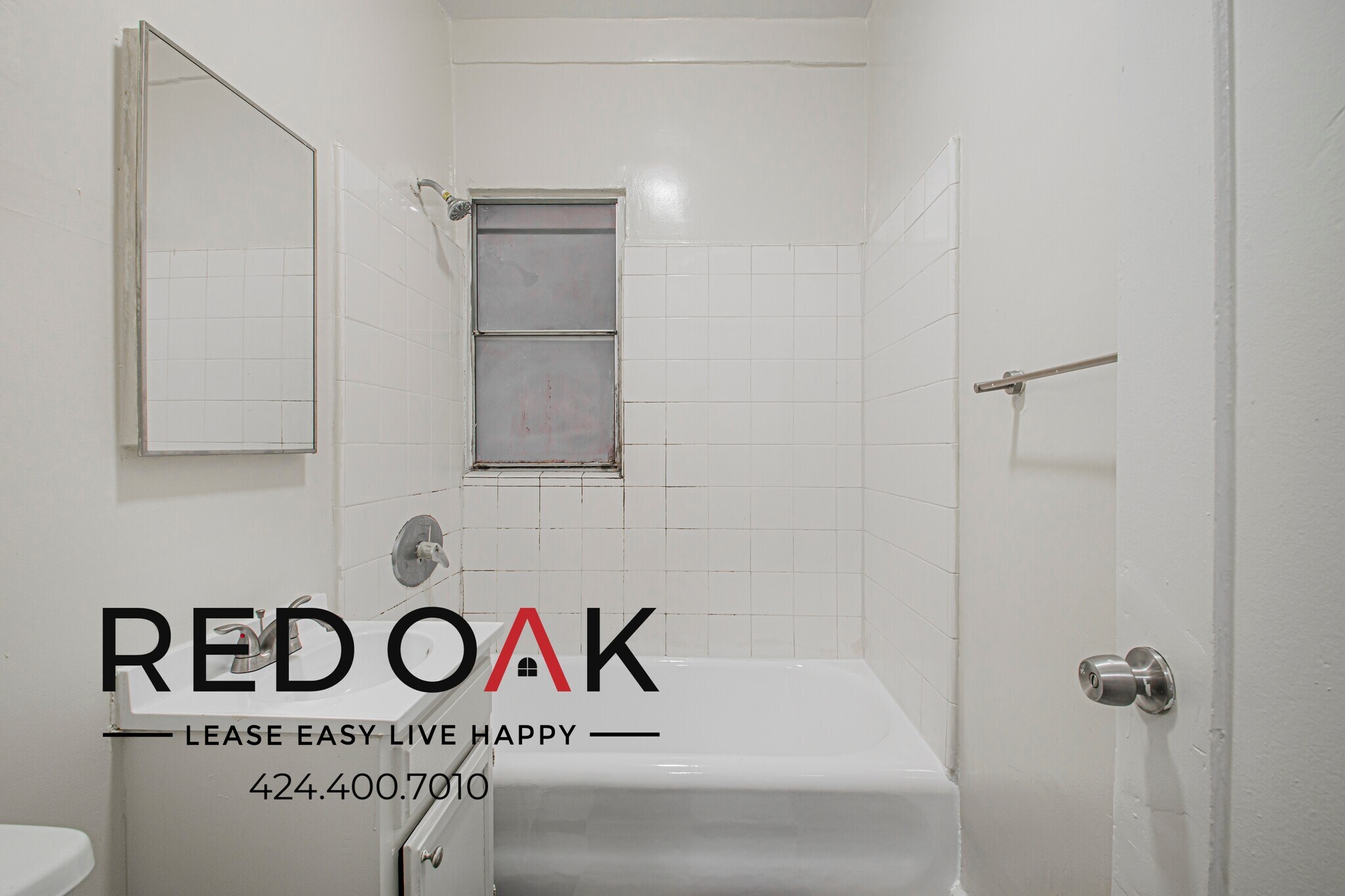 Building Photo - 425–427 S. Grand View St