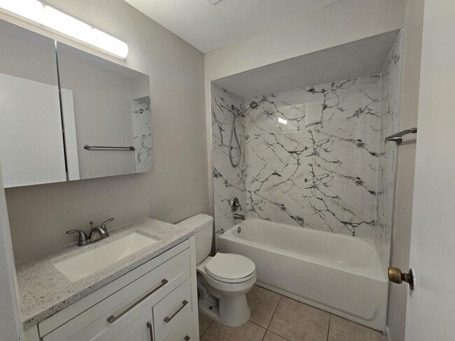 Building Photo - 7389 Canterbury St