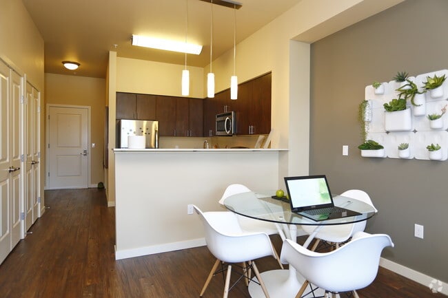 1 BR-Dining Area - Elan Redmond