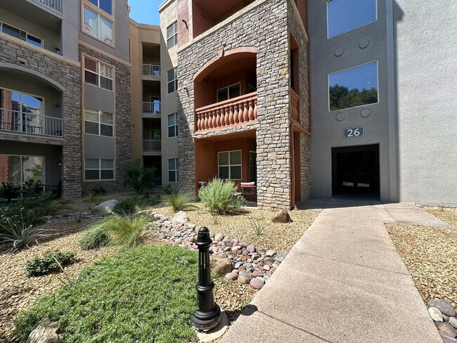 Building Photo - Luxury guard-gated mid-rise Manhattan Cond...