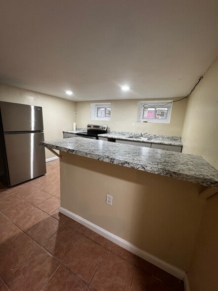 Building Photo - 51 Poe Ave