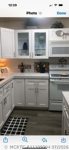 Building Photo - 640 Snug Harbor Dr