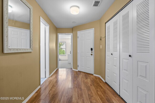 Building Photo - 6072 Cedar Ct