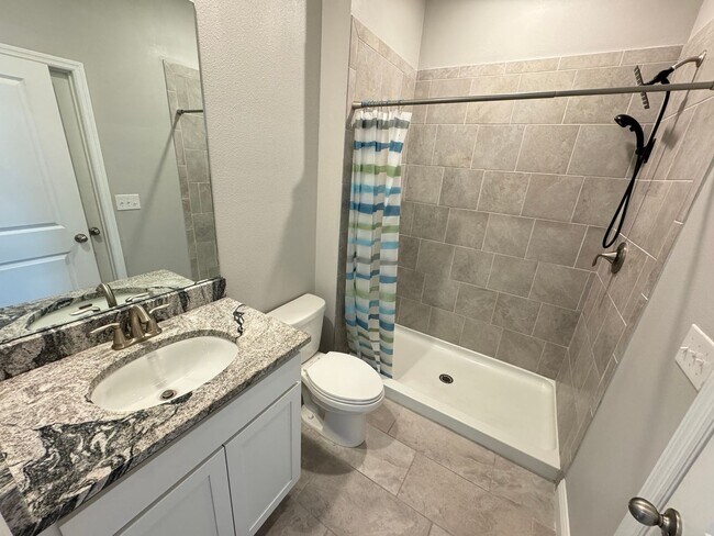 Building Photo - Available NOW!  Incredible, SPACIOUS 5 Bed...