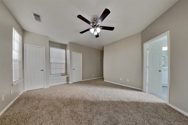 Building Photo - 7022 Echo Pines Dr