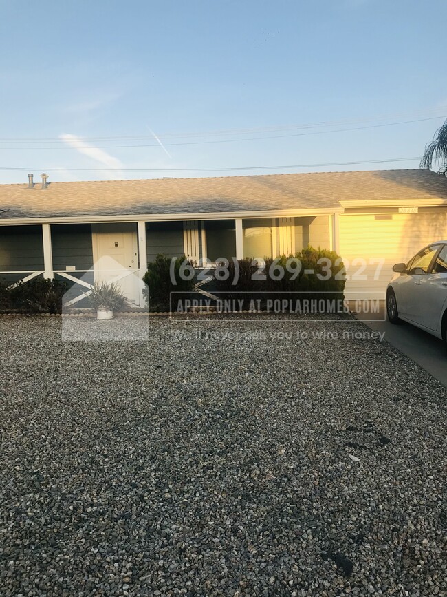 Primary Photo - 28838 Murrieta Rd