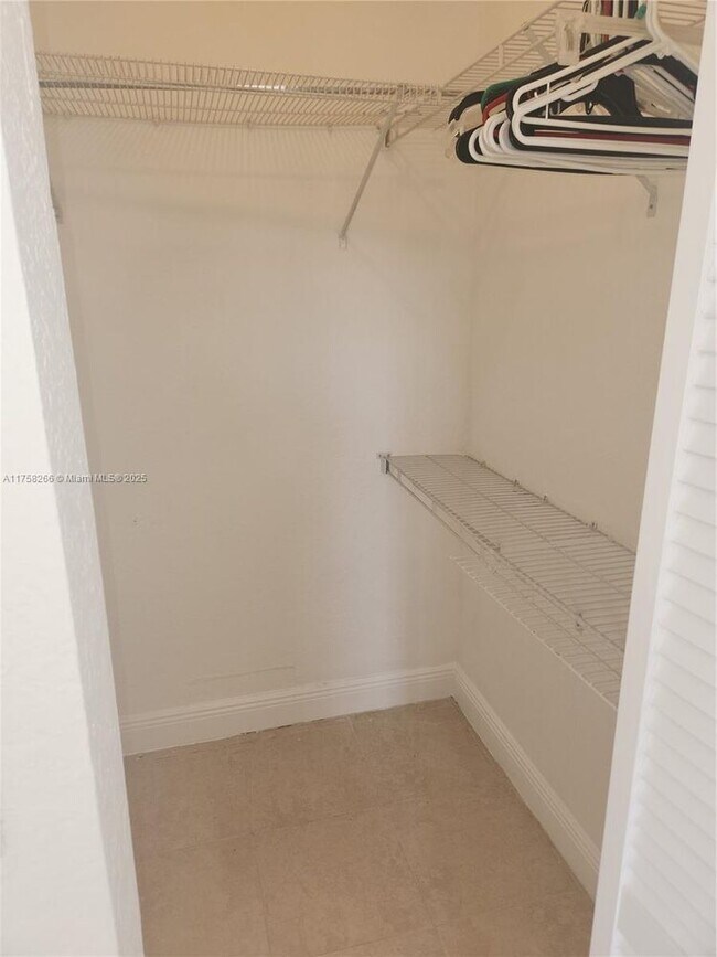 Building Photo - 1618 NW 38th St