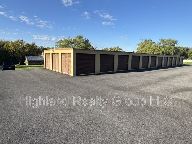 Building Photo - 3396 Mountain Rd