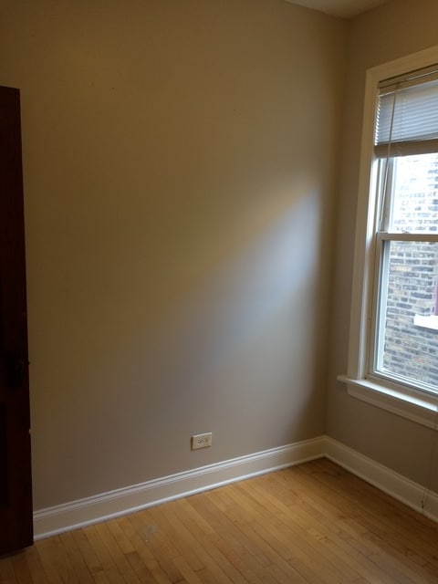 Building Photo - 2311 N Avers Ave