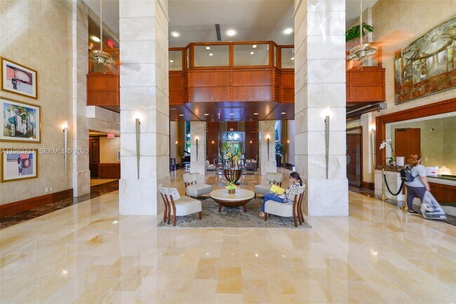 Building Photo - 19501 W Country Club Dr