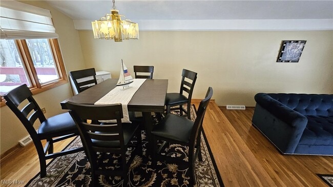 Building Photo - 5635 Janet Blvd