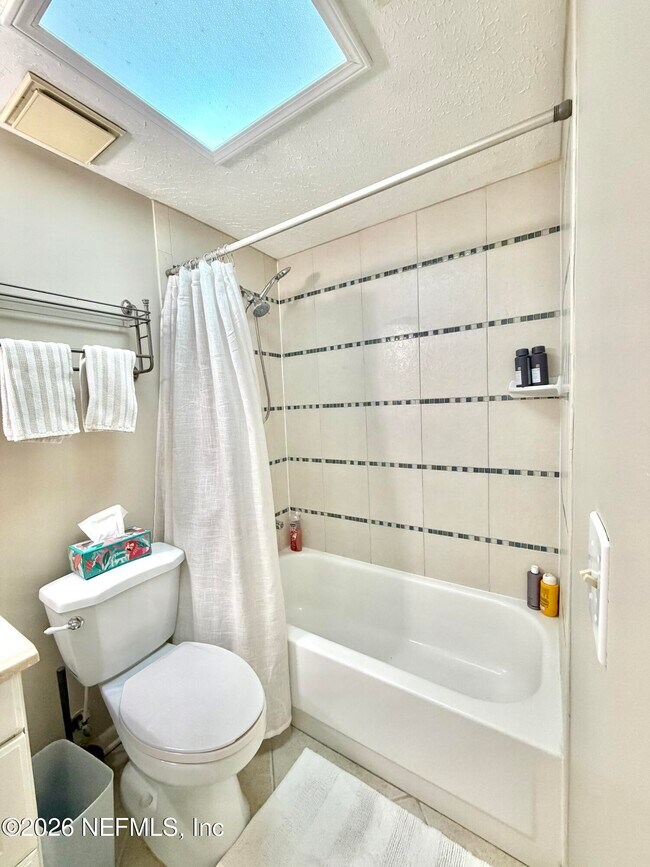 Building Photo - 25 Seatrout St