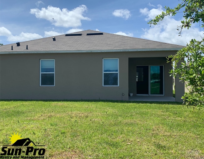 Building Photo - 2007 Glenbrooke Rd.