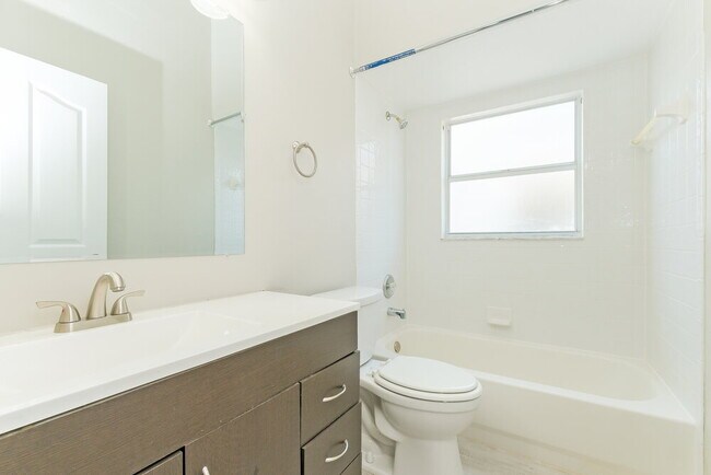 Building Photo - 10402 Barnett Loop