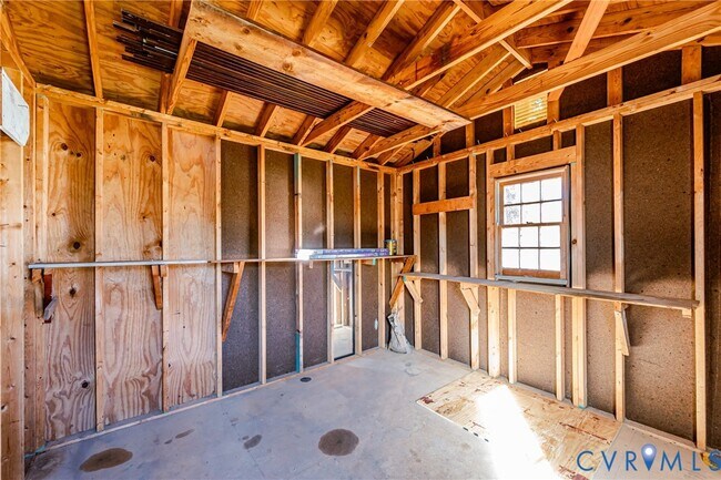 Building Photo - 2604 Sunnybrook Rd