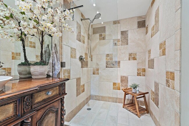 Building Photo - 2805 Veronia Dr