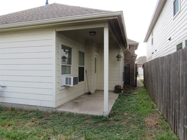 Building Photo - 13514 Villa Arbor Dr