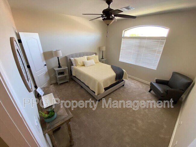 Building Photo - 14443 W Boca Raton Rd