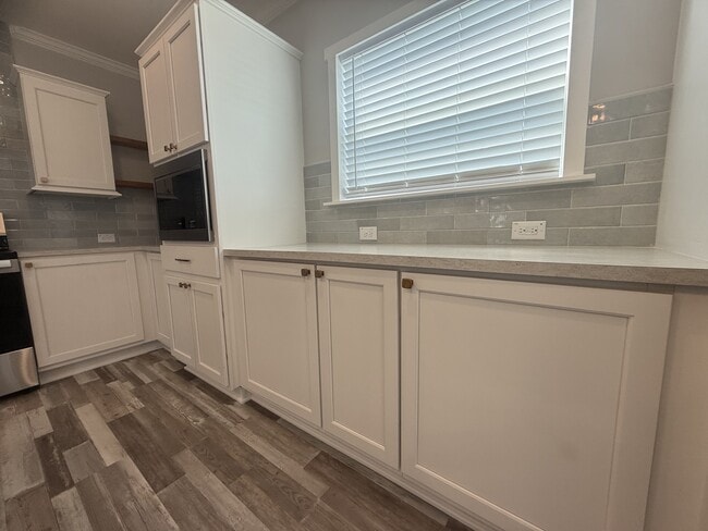 Building Photo - 5715 Camelford Dr